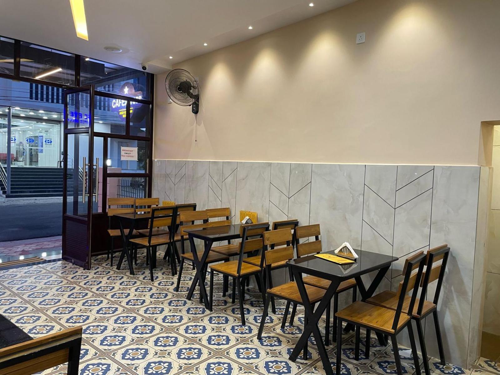 Hotel Deepakam Inn 팔라카드 외부 사진